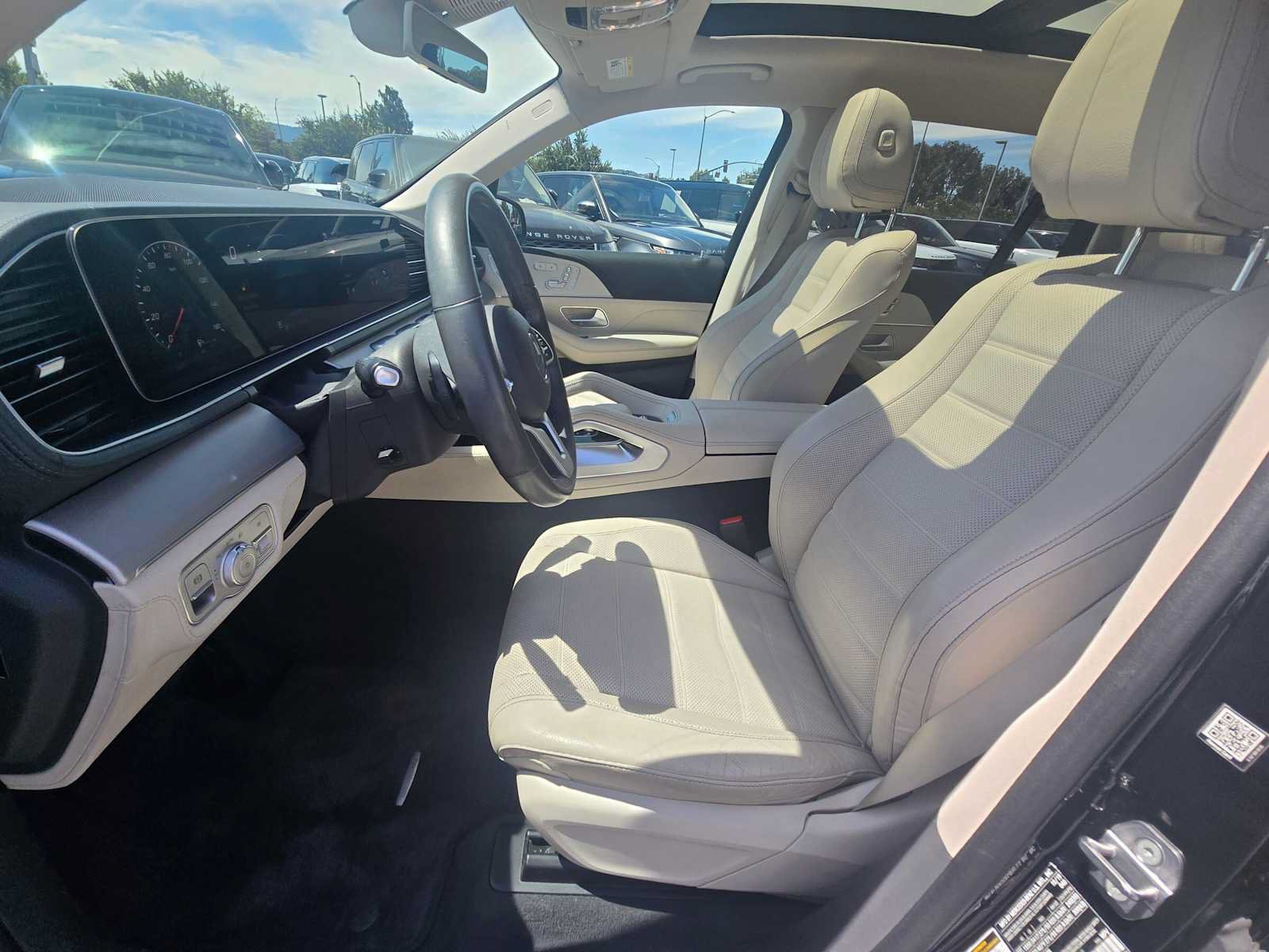 Used 2020 Mercedes-Benz GLS 450 4MATIC image 25