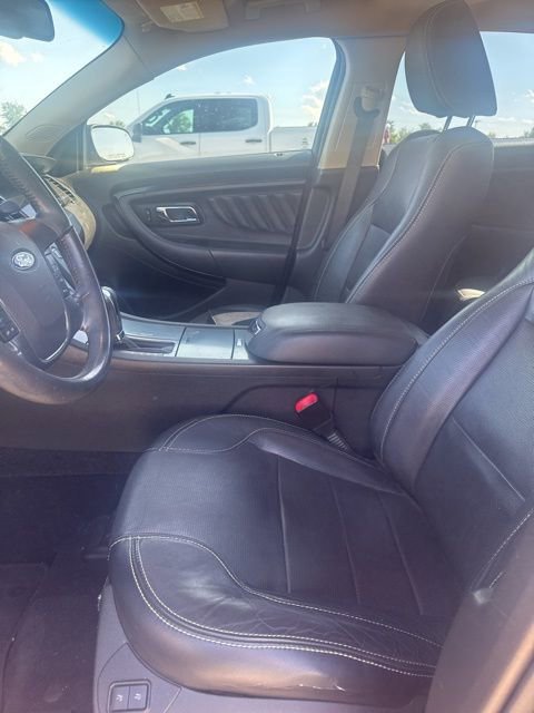 Used 2011 Ford Taurus Limited w/ 301A Rapid Spec Order Code image 7