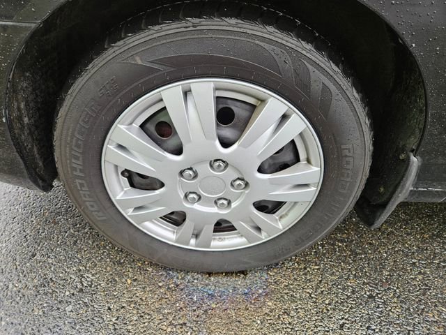 Used 2003 Hyundai Elantra GLS image 9