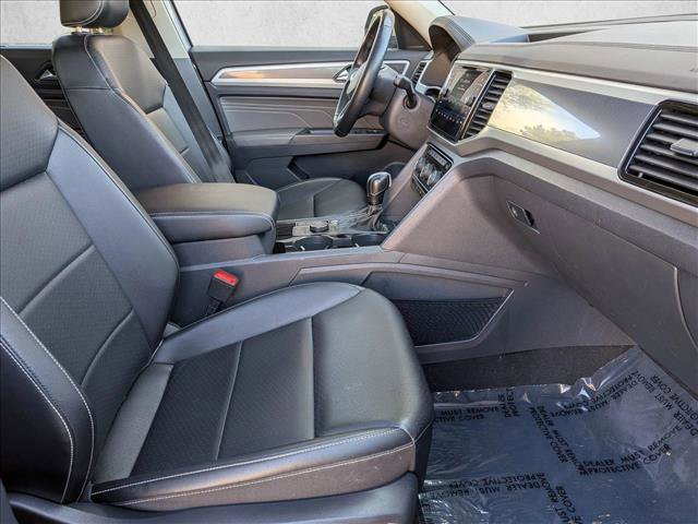 Used 2022 Volkswagen Atlas SEL R-Line AWD/4WD image 22