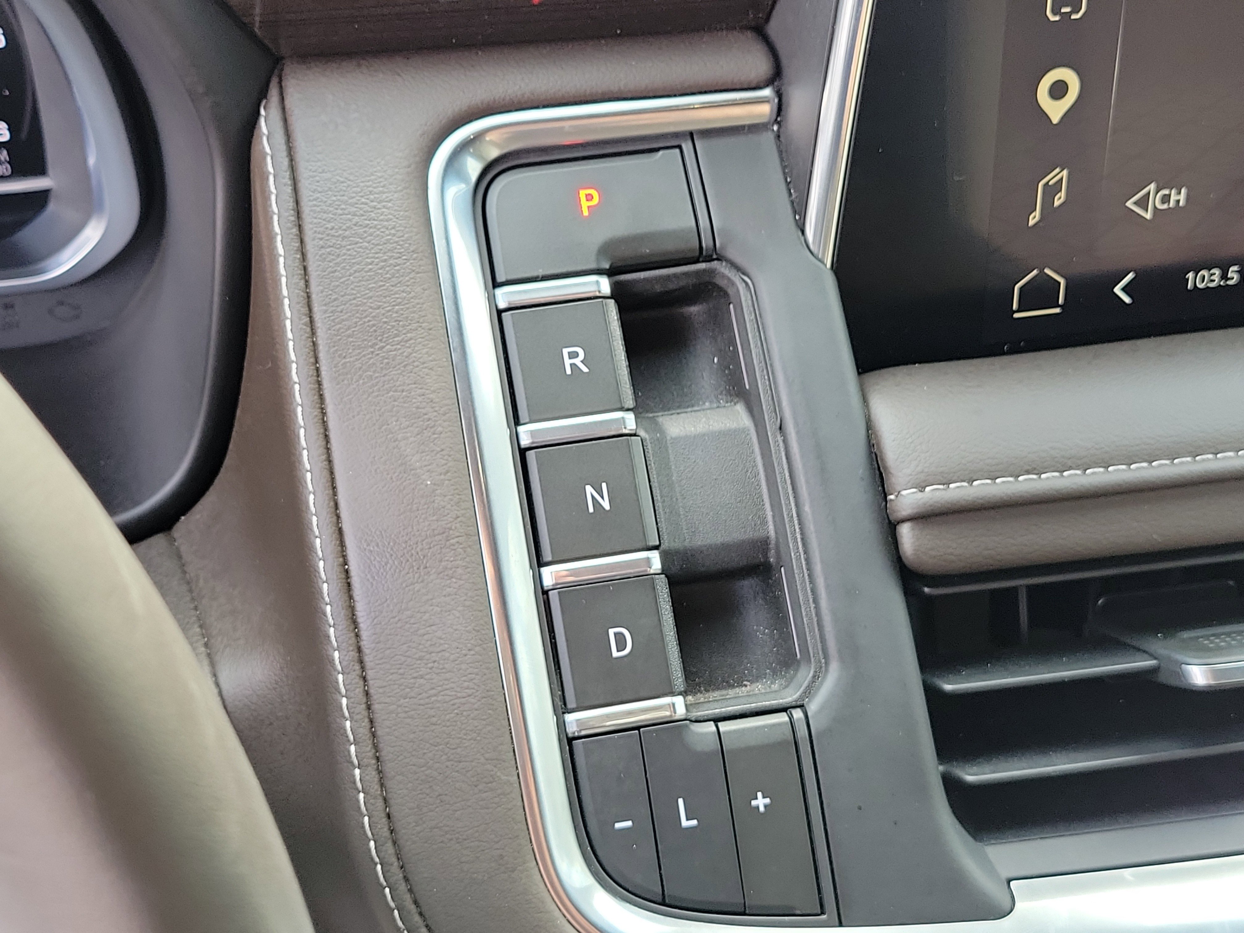 Used 2023 GMC Yukon SLE image 28