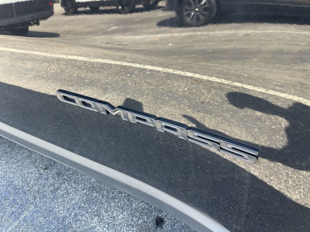 Used 2021 Jeep Compass Latitude w/ Sun and Sound Group AWD/4WD image 13