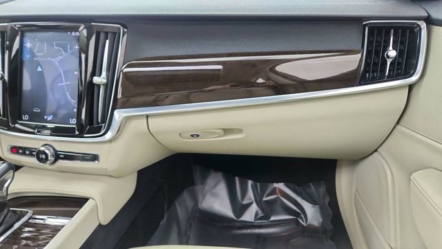 Used 2019 Volvo S90 T5 Momentum w/ Protection Package Premier image 37