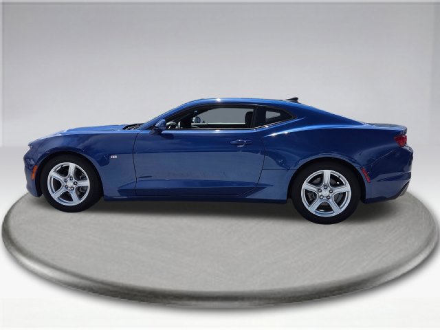 Used 2023 Chevrolet Camaro LT RWD image 15