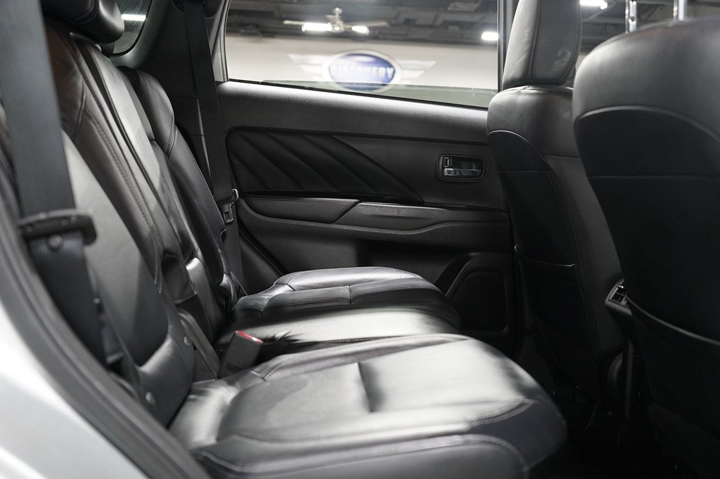 Used 2022 Mitsubishi Outlander SEL AWD/4WD image 29