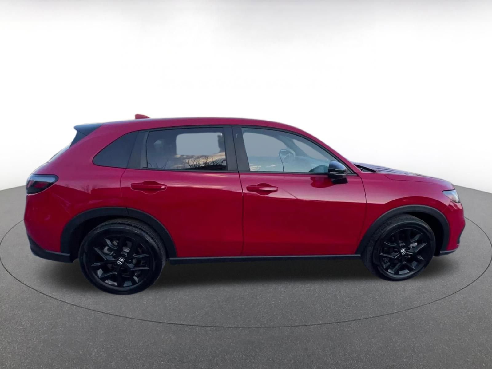 Used 2025 Honda HR-V Sport image 16