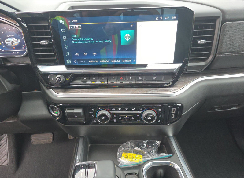 Used 2024 Chevrolet Silverado 1500 LTZ AWD/4WD image 11