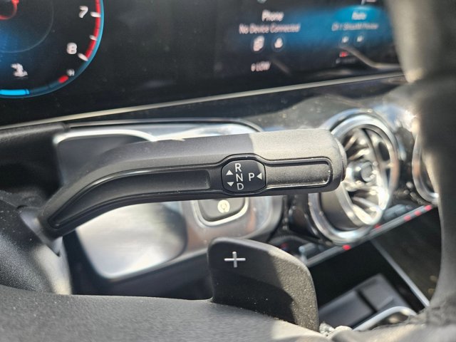 Used 2023 Mercedes-Benz GLB 250 image 6