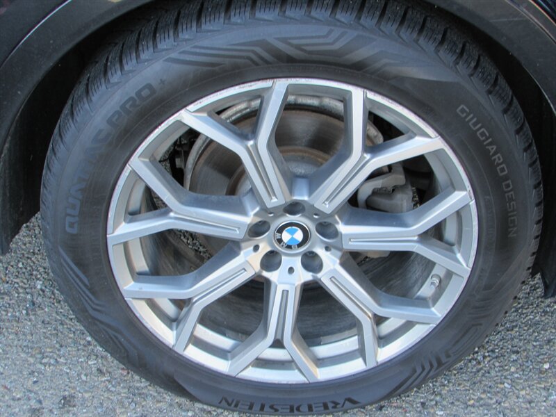 Used 2019 BMW X7 xDrive40i w/ Premium Package AWD/4WD image 29