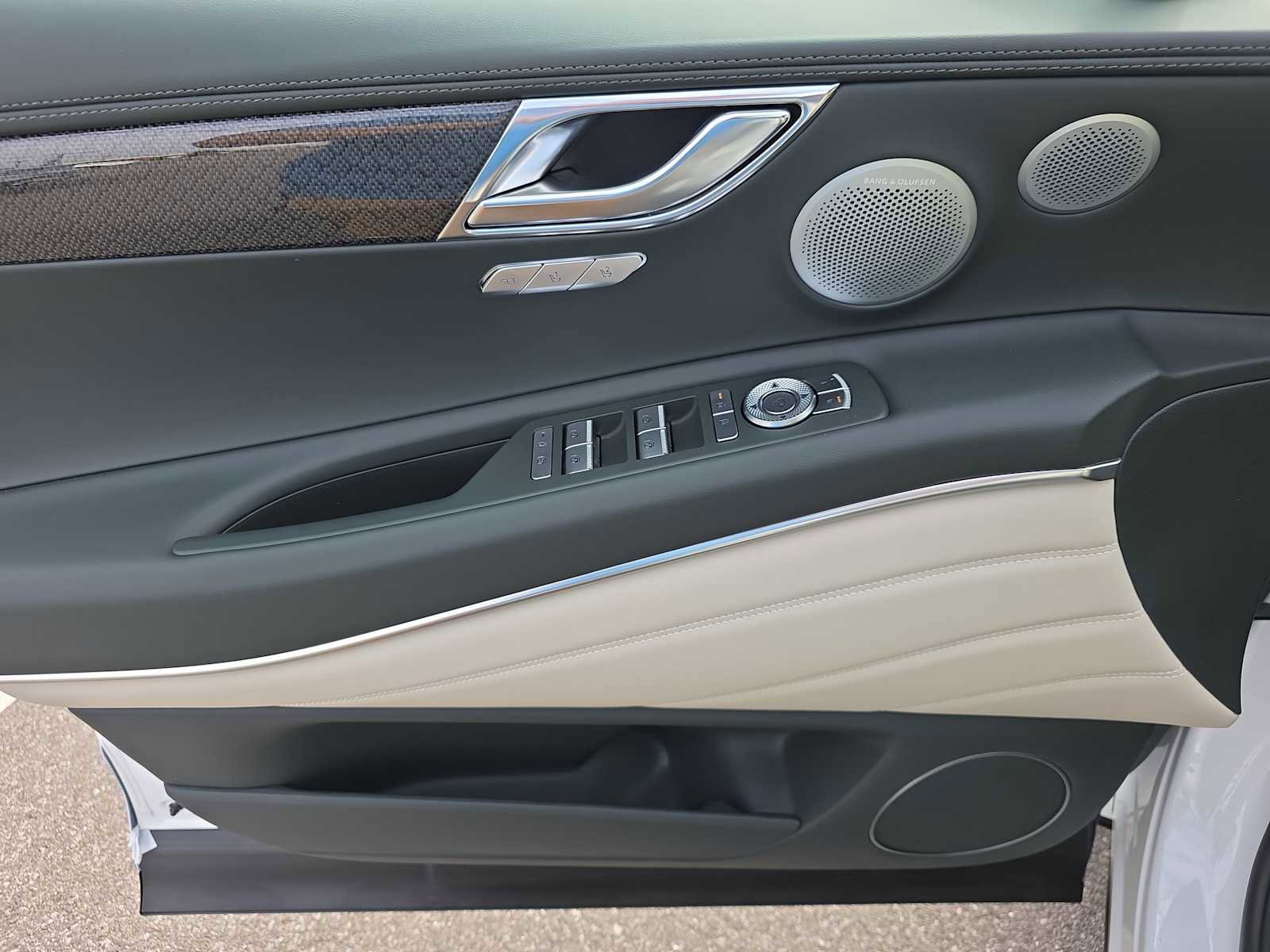 New 2026 Genesis GV80 3.5T e-SC image 15