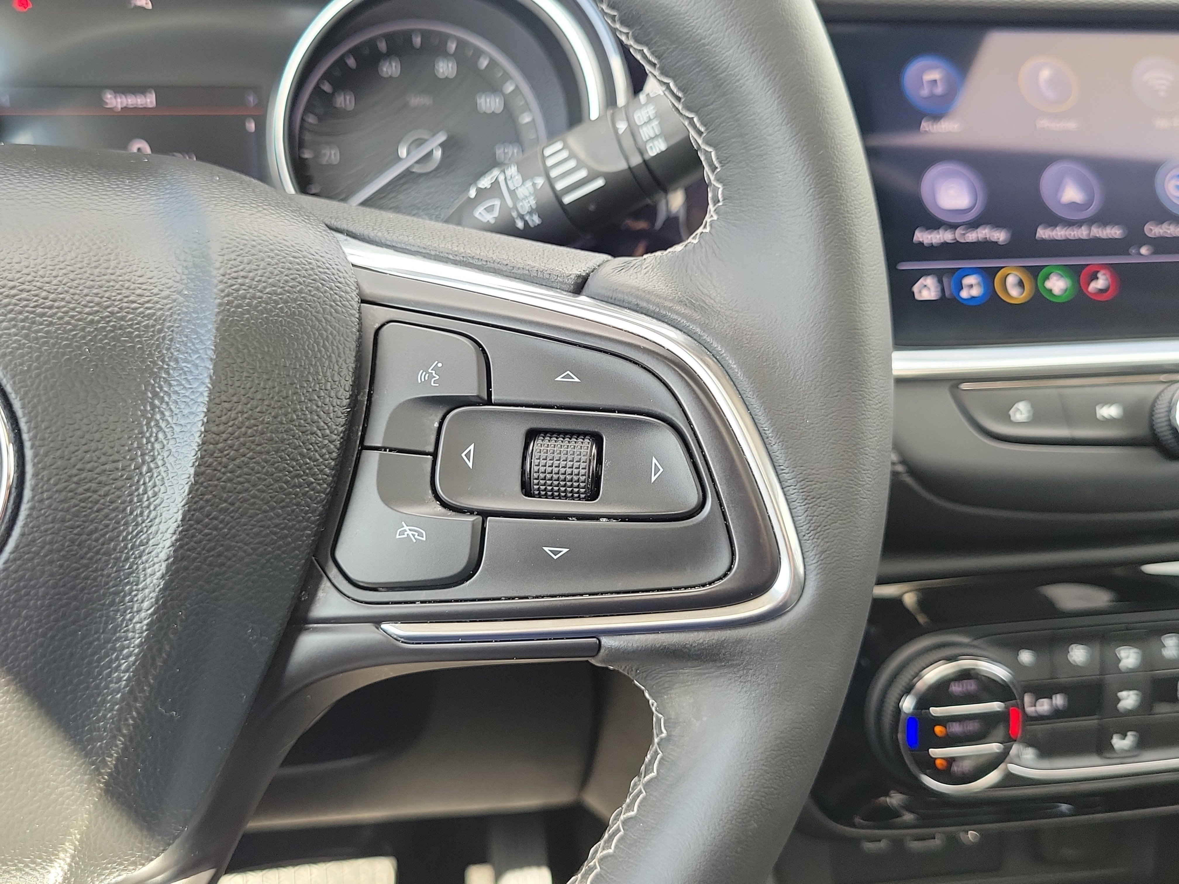 Used 2023 Buick Encore GX Essence w/ Experience Buick Package FWD image 22