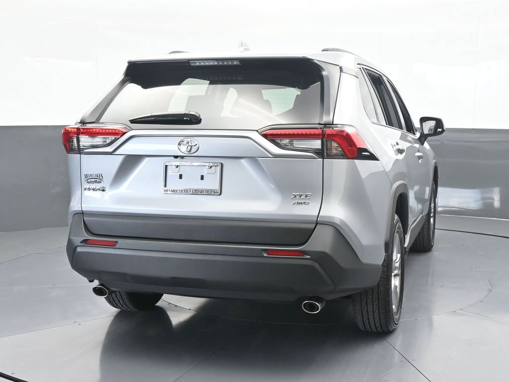 Used 2025 Toyota RAV4 XLE image 5