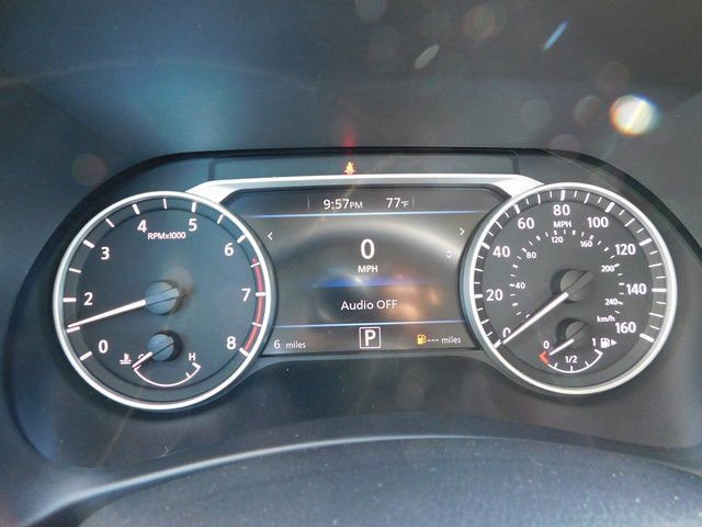 Used 2025 Nissan Sentra SR w/ SR Premium Package image 29