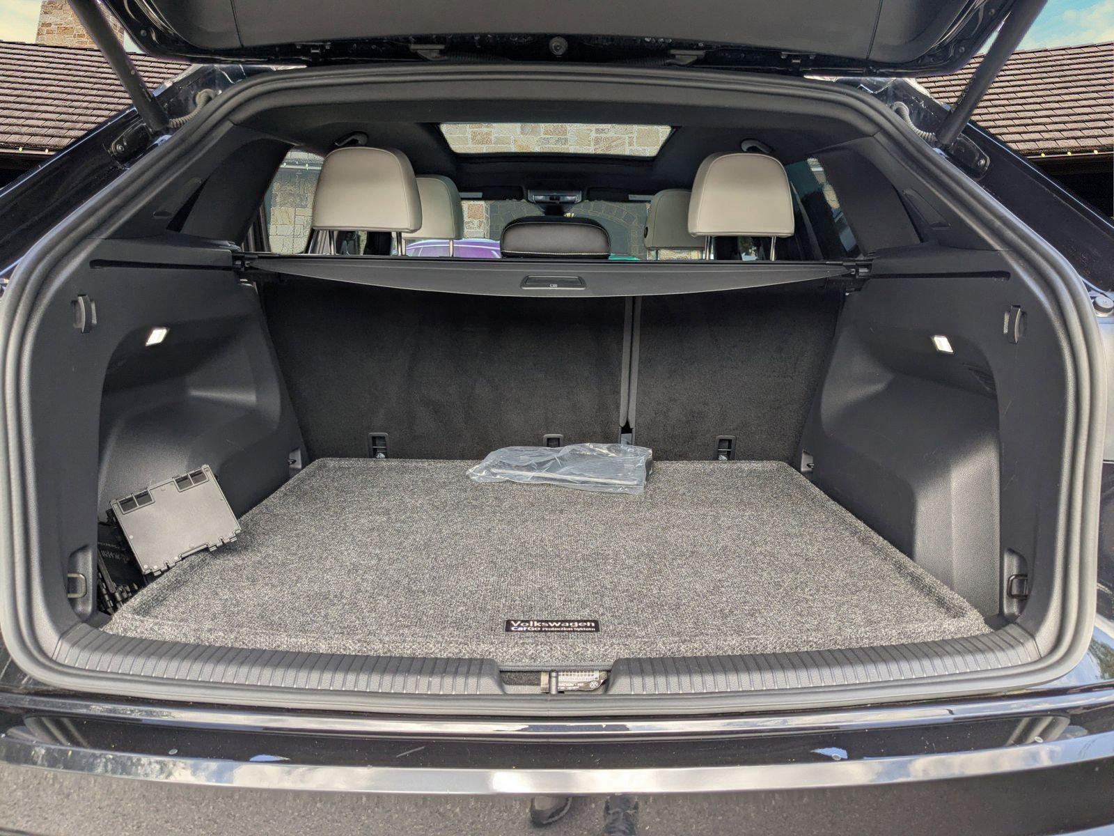 Used 2023 Volkswagen Atlas Cross Sport SEL image 23