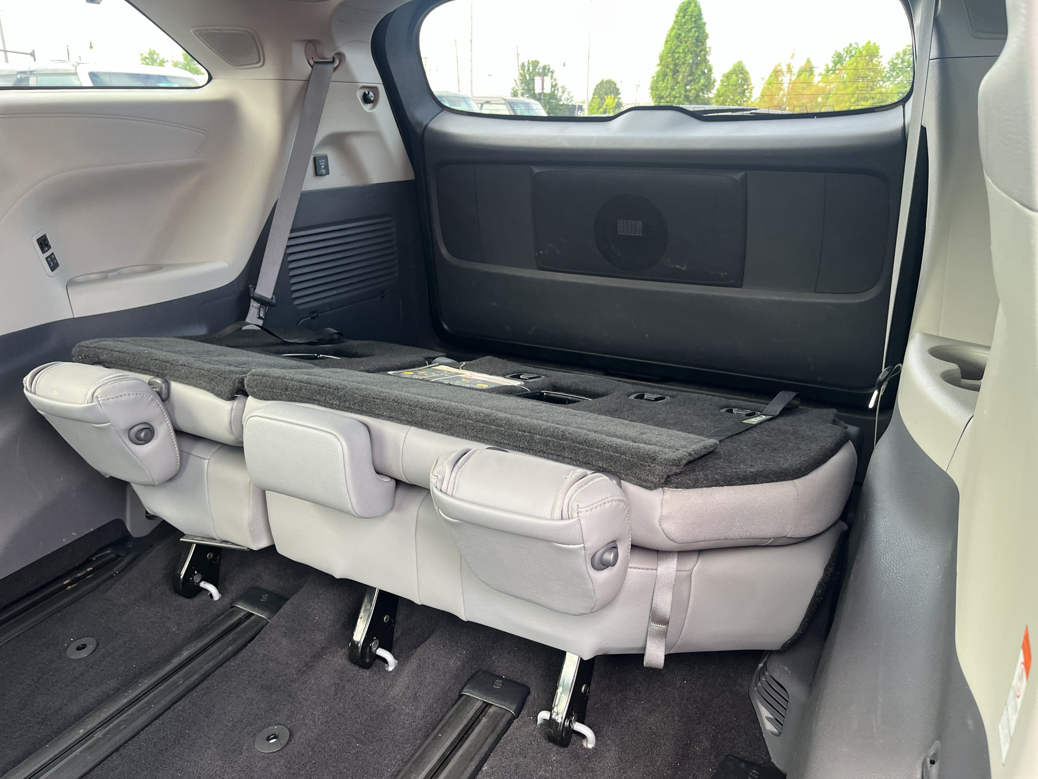 Used 2021 Toyota Sienna XLE w/ XLE Plus Package AWD/4WD image 25