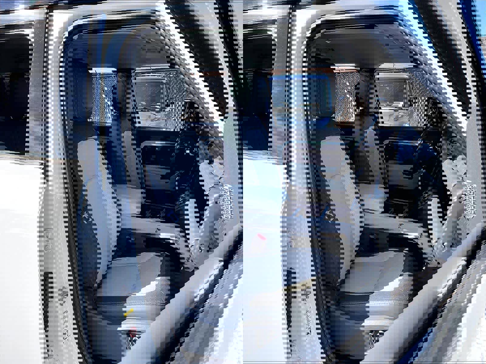 Used 2023 Land Rover Defender 130 X-Dynamic SE image 9