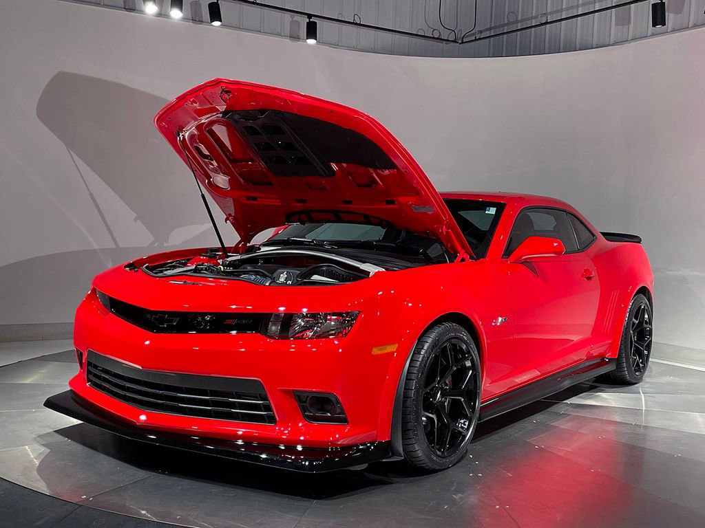 Used 2015 Chevrolet Camaro Z/28 RWD image 29