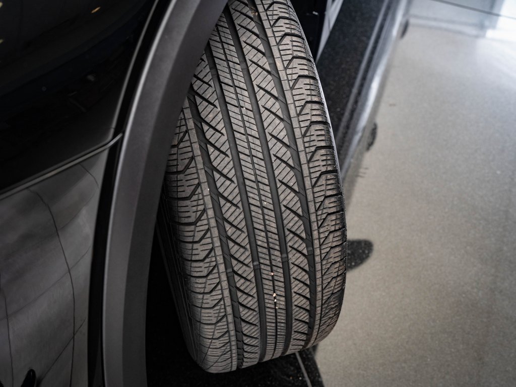 Used 2024 Mercedes-Benz GLB 250 4MATIC image 40