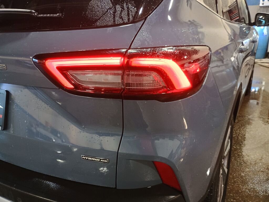 Used 2025 Ford Escape Platinum w/ Premium Technology Package image 20