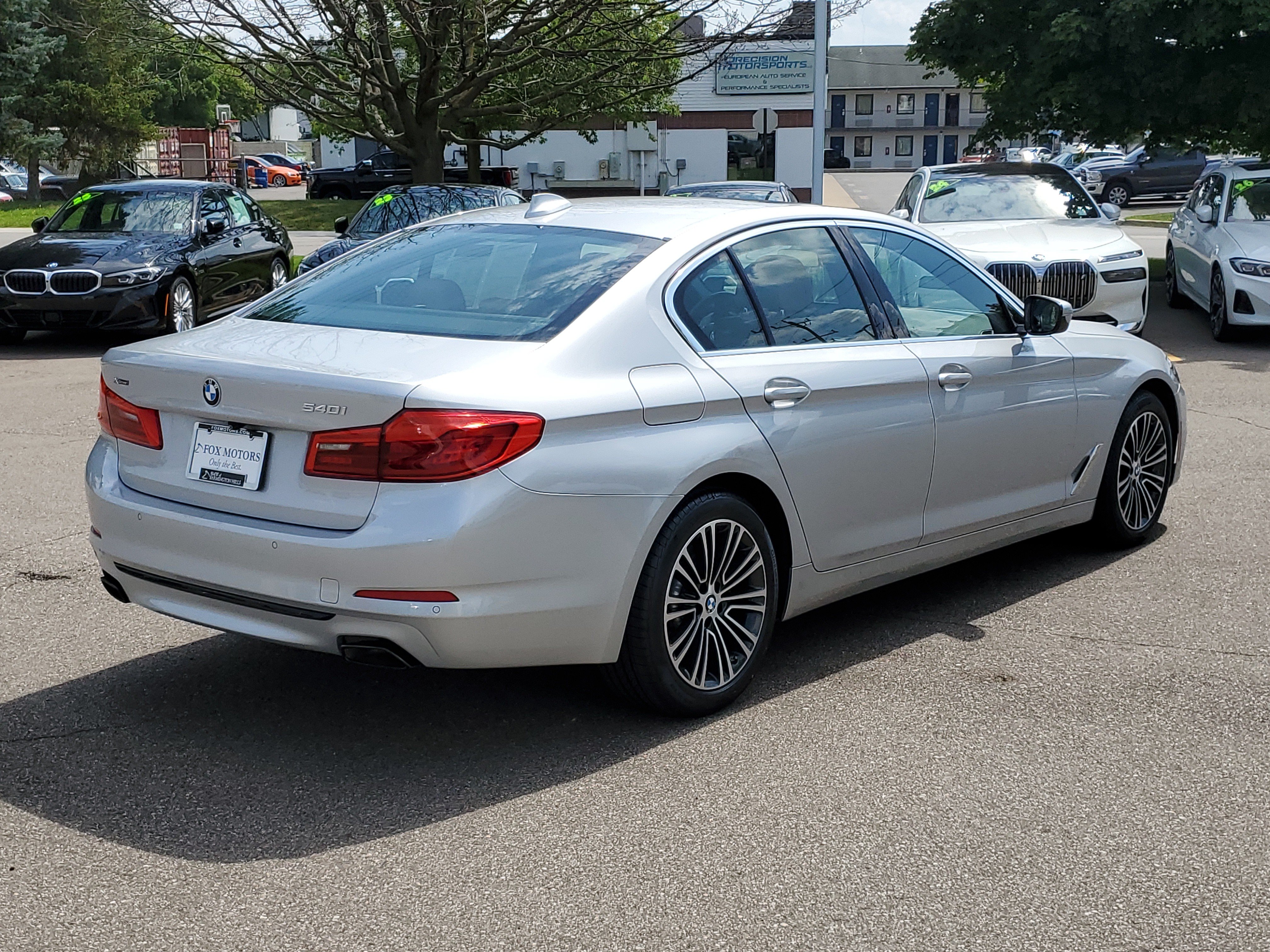 Used 2020 BMW 540i xDrive w/ Premium Package AWD/4WD image 3