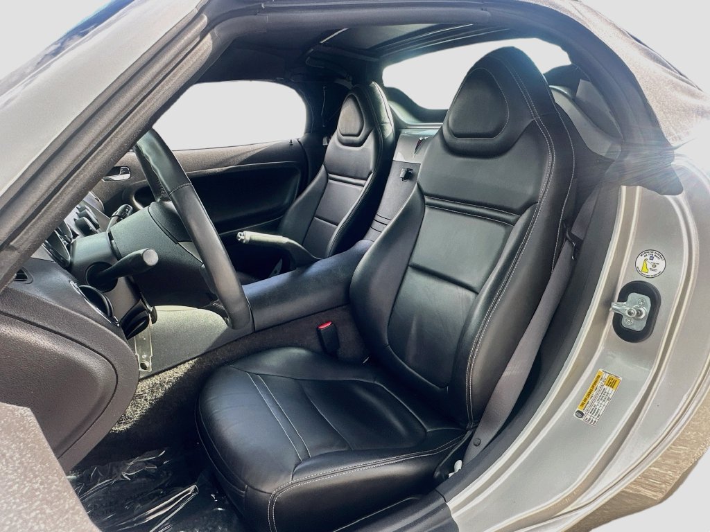 Used 2007 Pontiac Solstice Convertible w/ Premium Package RWD image 18