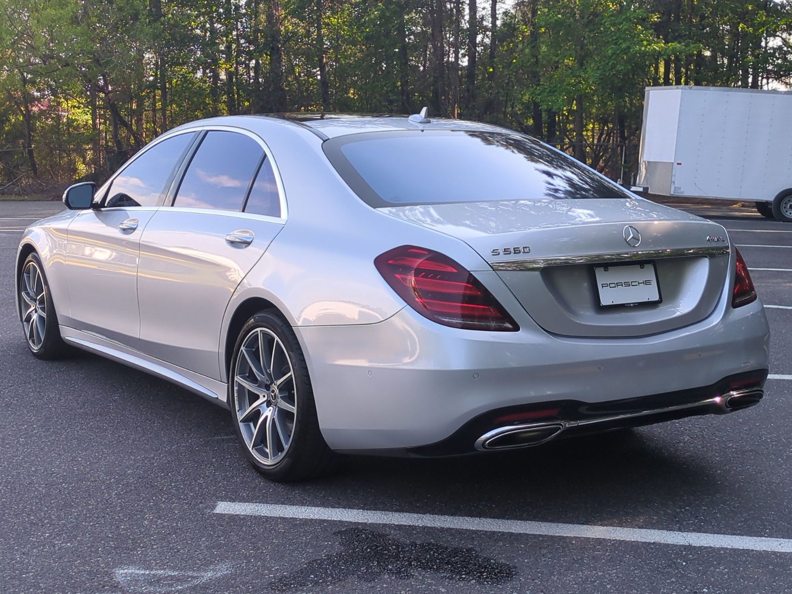 Used 2018 Mercedes-Benz S 560 4MATIC Sedan image 3