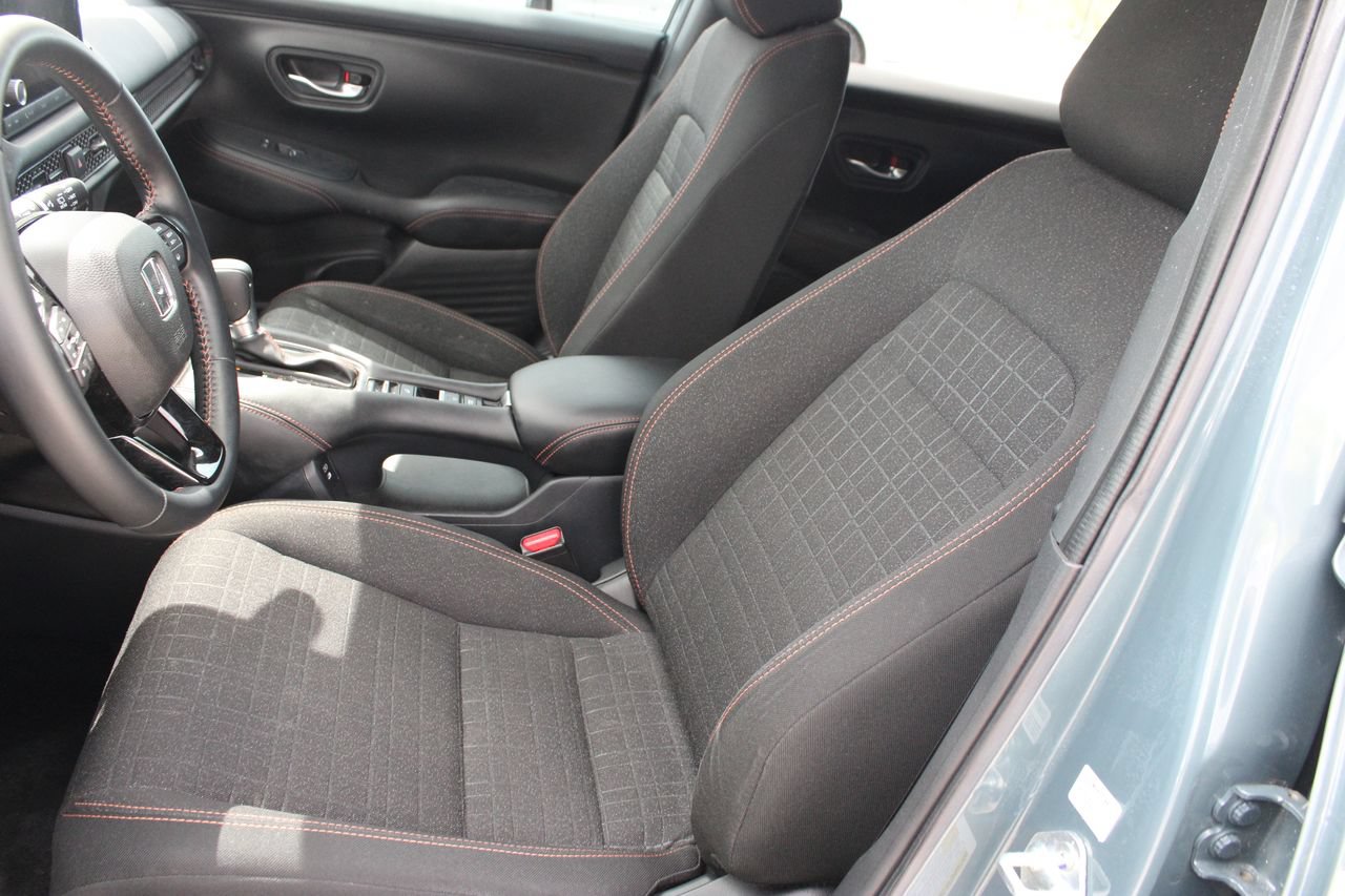 Used 2025 Honda HR-V Sport image 10
