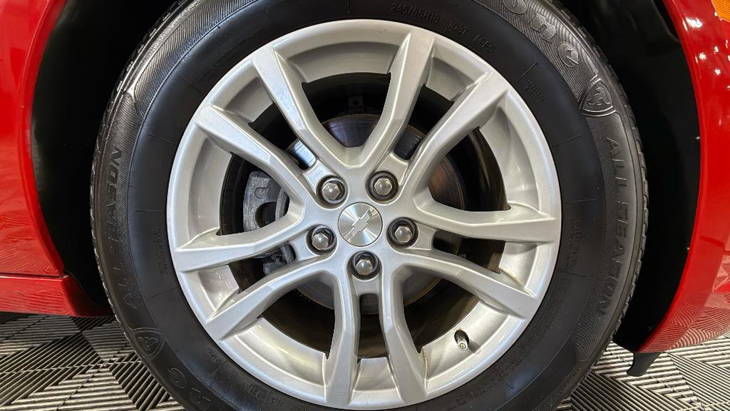 Used 2015 Chevrolet Camaro LS RWD image 32