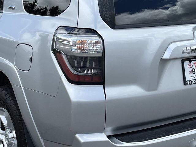 Used 2015 Toyota 4Runner SR5 Premium AWD/4WD image 5