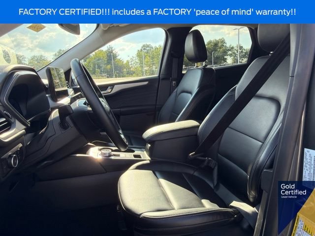 Certified 2025 Ford Escape Platinum AWD/4WD image 28