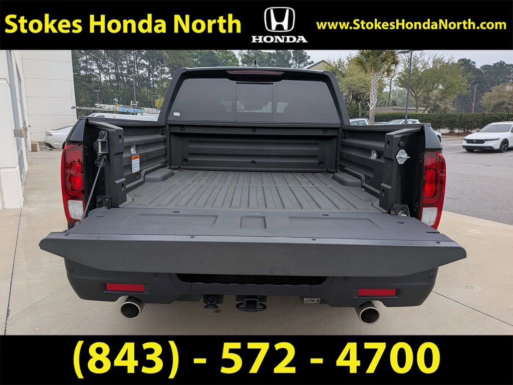 Certified 2025 Honda Ridgeline Black Edition image 13