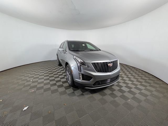 New 2025 Cadillac XT5 Premium Luxury w/ LPO, Floor Liner Package AWD/4WD image 31
