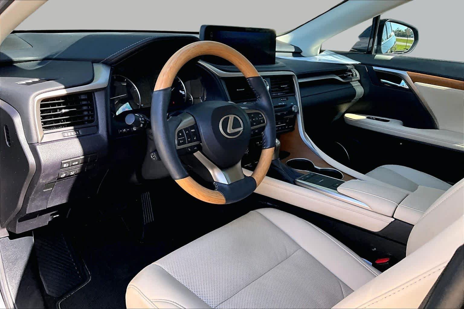 Used 2022 Lexus RX 350 FWD w/ Premium Package image 18