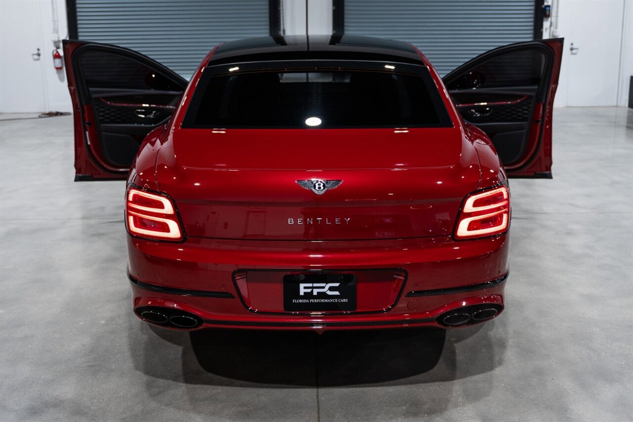 Used 2022 Bentley Flying Spur V8 image 48