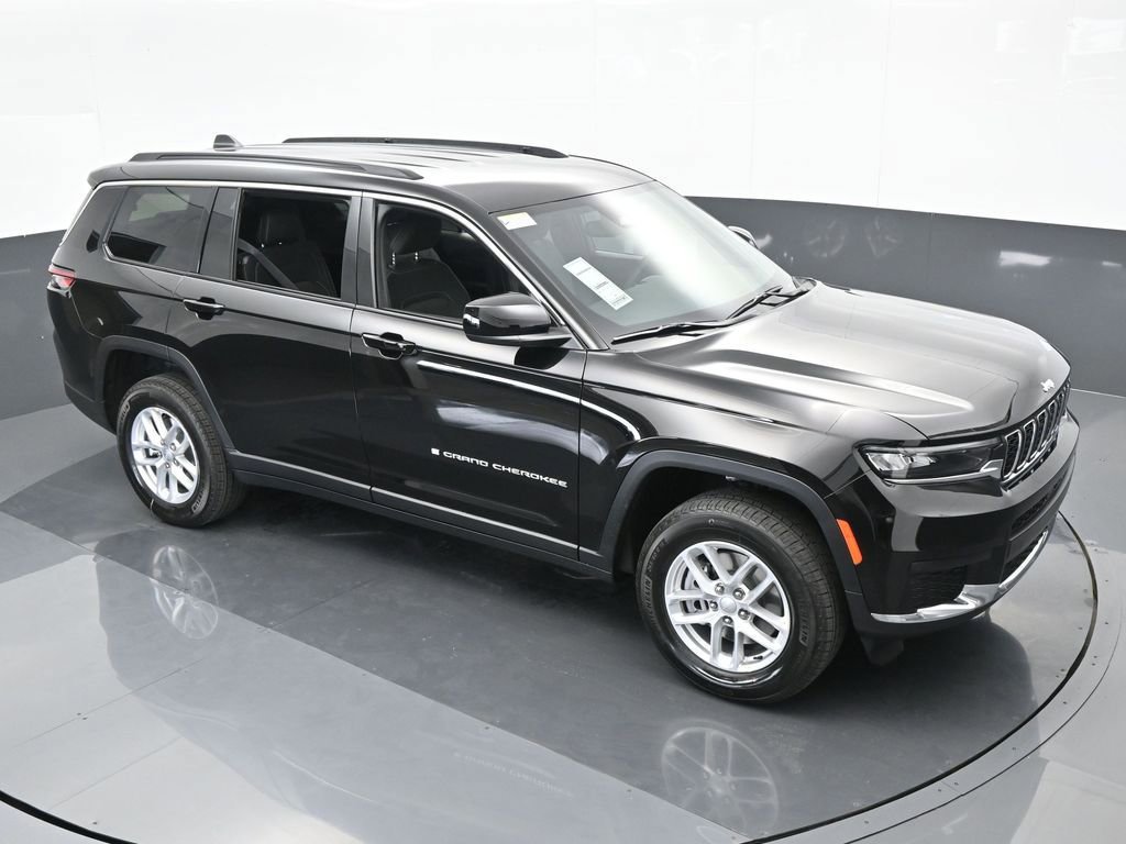 Used 2024 Jeep Grand Cherokee L Laredo w/ Luxury Tech Group I image 41