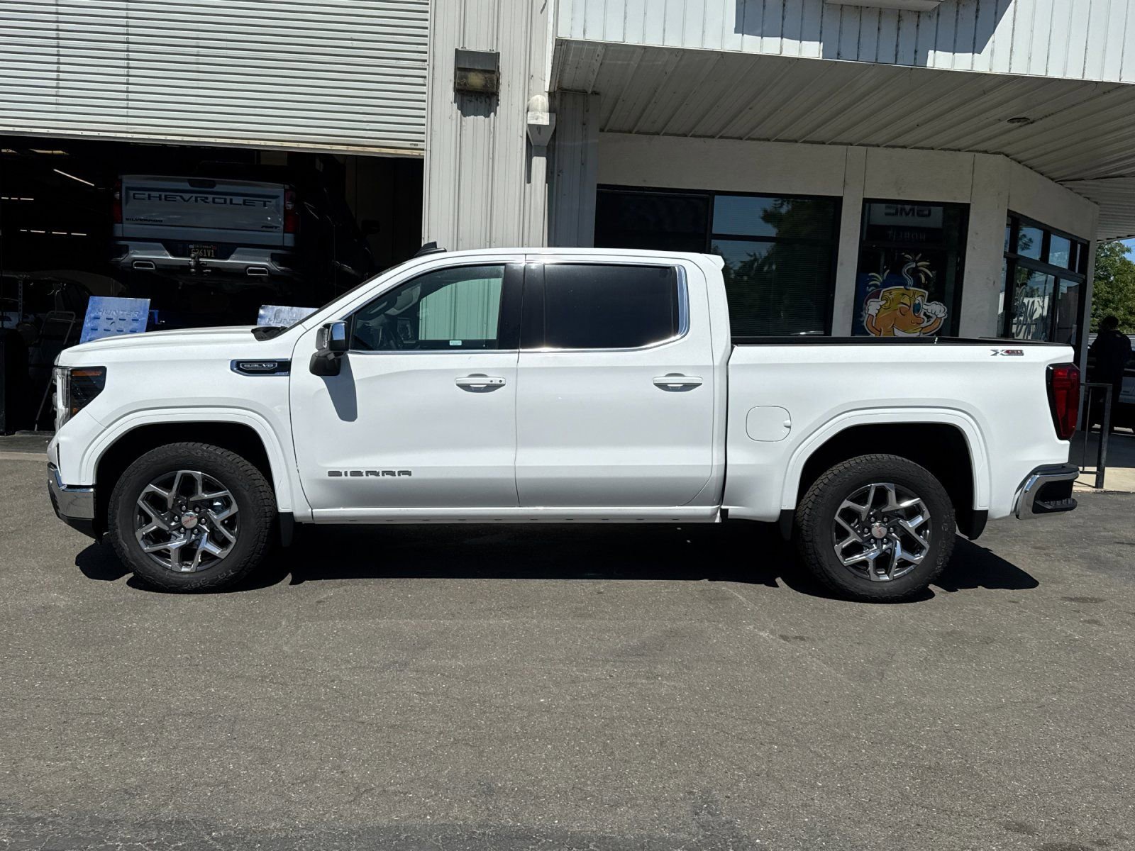 New 2026 GMC Sierra 1500 SLE AWD/4WD image 6