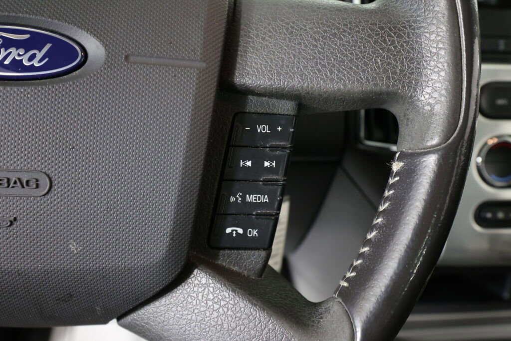 Used 2010 Ford Edge Limited FWD image 34