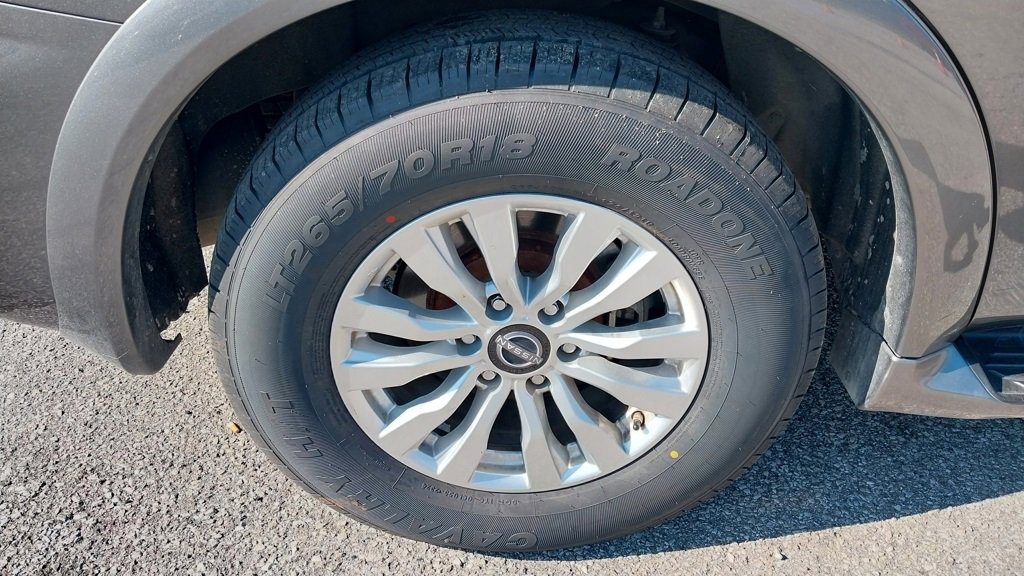 Used 2023 Nissan Armada SV image 8