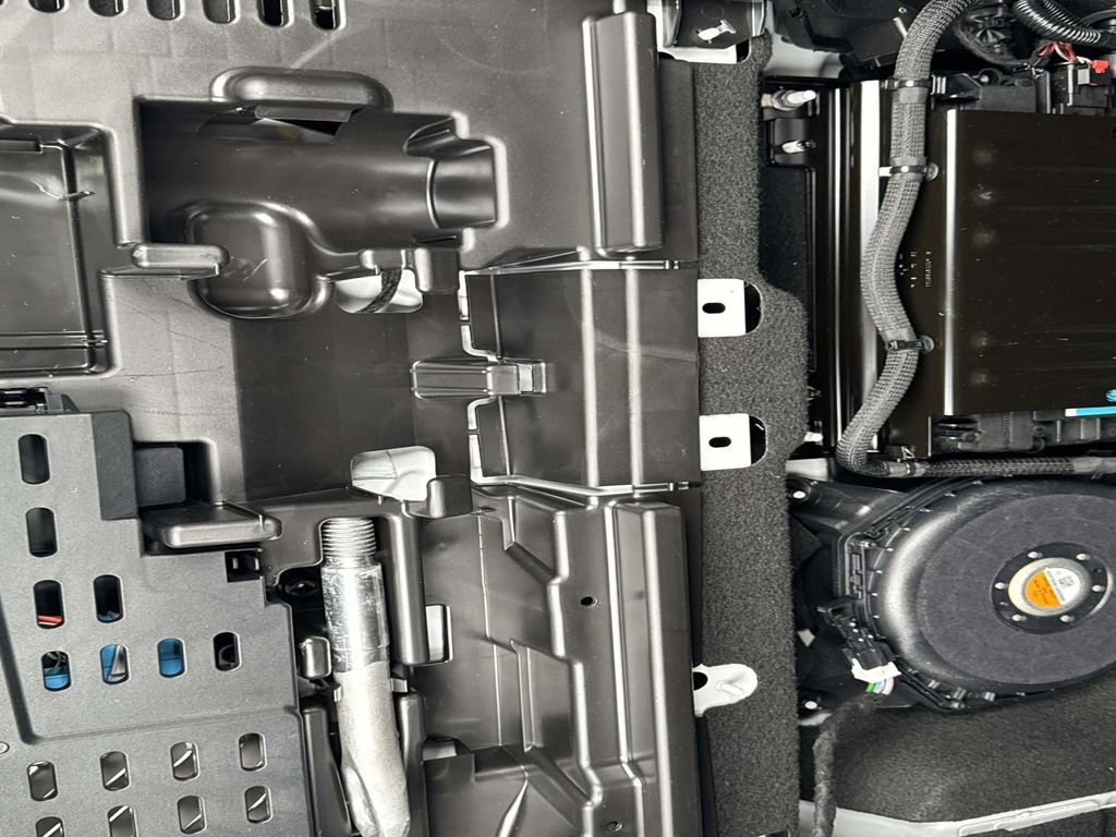 New 2025 Mercedes-Benz GLB 35 AMG GLB 35 AMGﾮ image 6