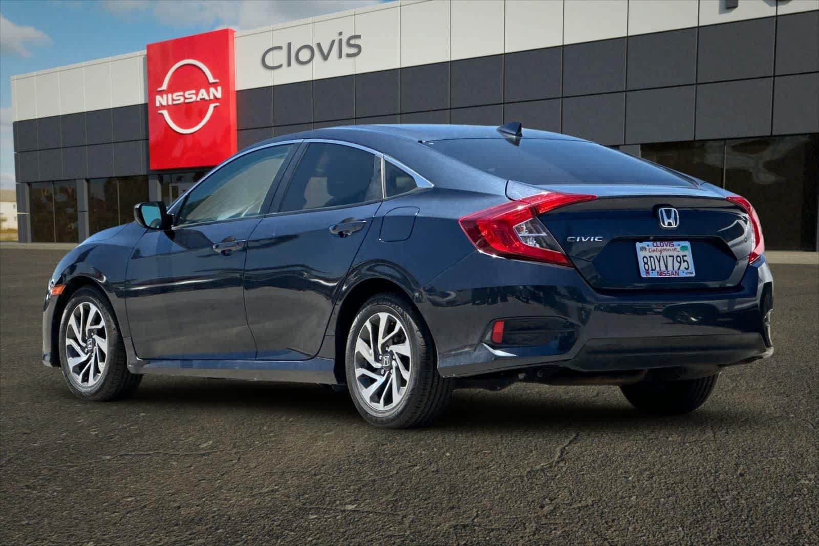 Used 2018 Honda Civic EX image 7