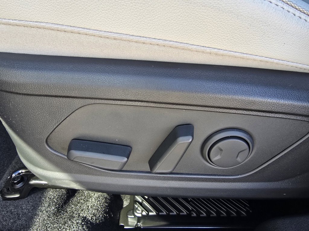 New 2026 Hyundai Tucson Limited image 16