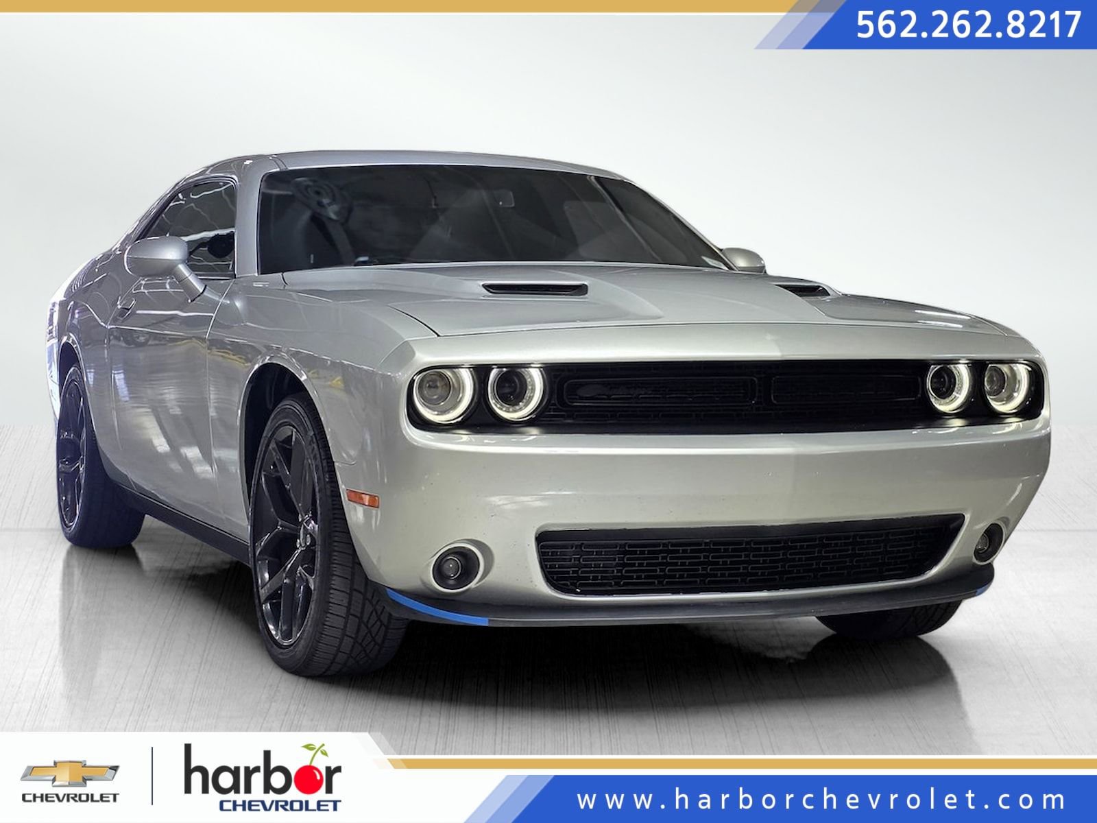 Used 2022 Dodge Challenger SXT w/ Blacktop Package image 1