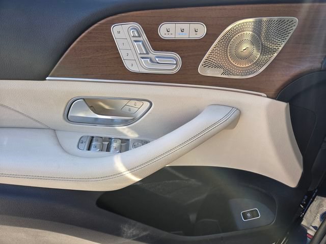 Used 2022 Mercedes-Benz GLS 450 4MATIC w/ AMG Line Exterior image 26