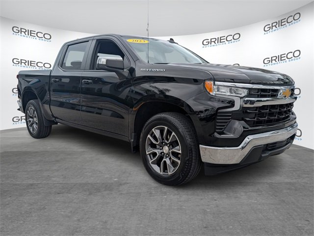 Used 2023 Chevrolet Silverado 1500 LT image 1