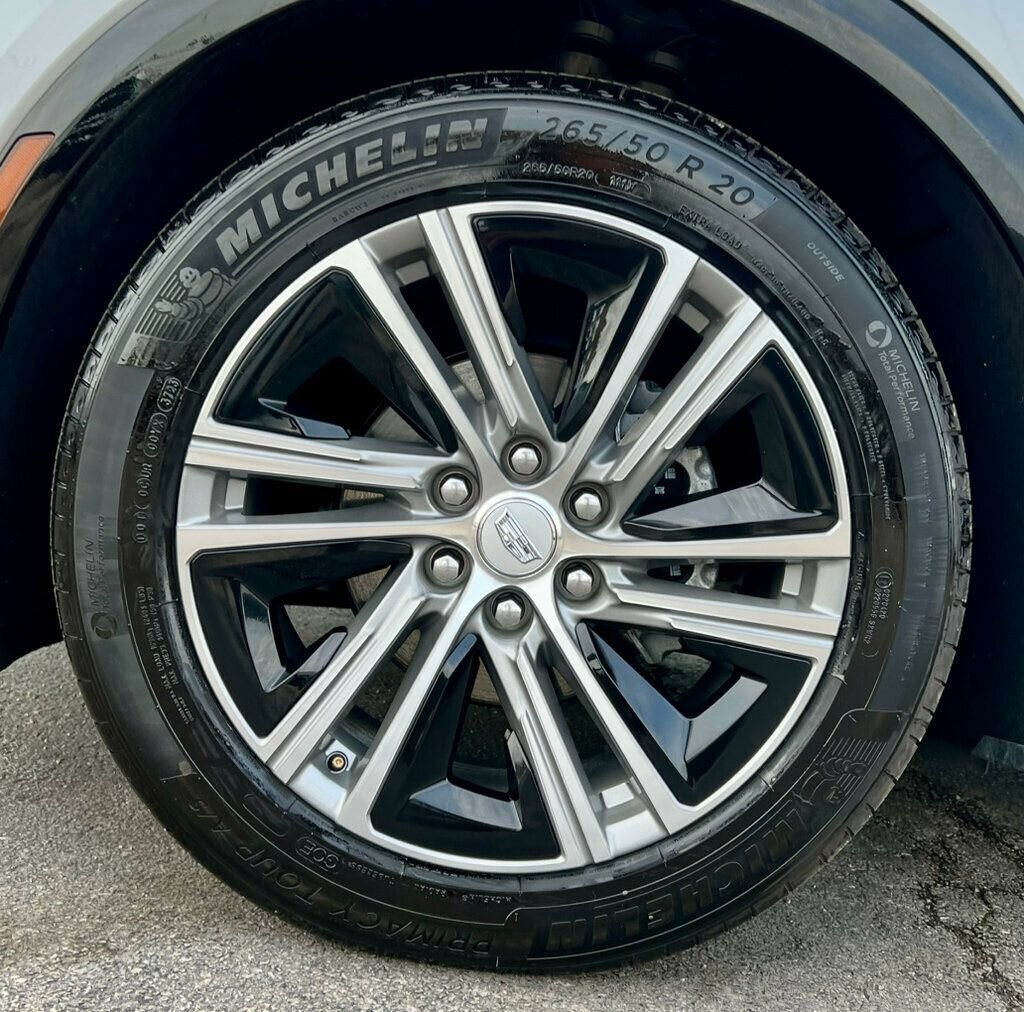 Used 2024 Cadillac Lyriq Luxury AWD/4WD image 31