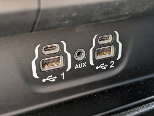 Used 2021 RAM 2500 Laramie w/ Chrome Appearance Group image 19