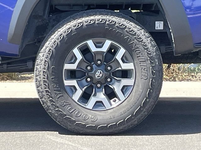 Used 2023 Toyota Tacoma TRD Off-Road w/ Black Out Package (TMS) AWD/4WD image 19