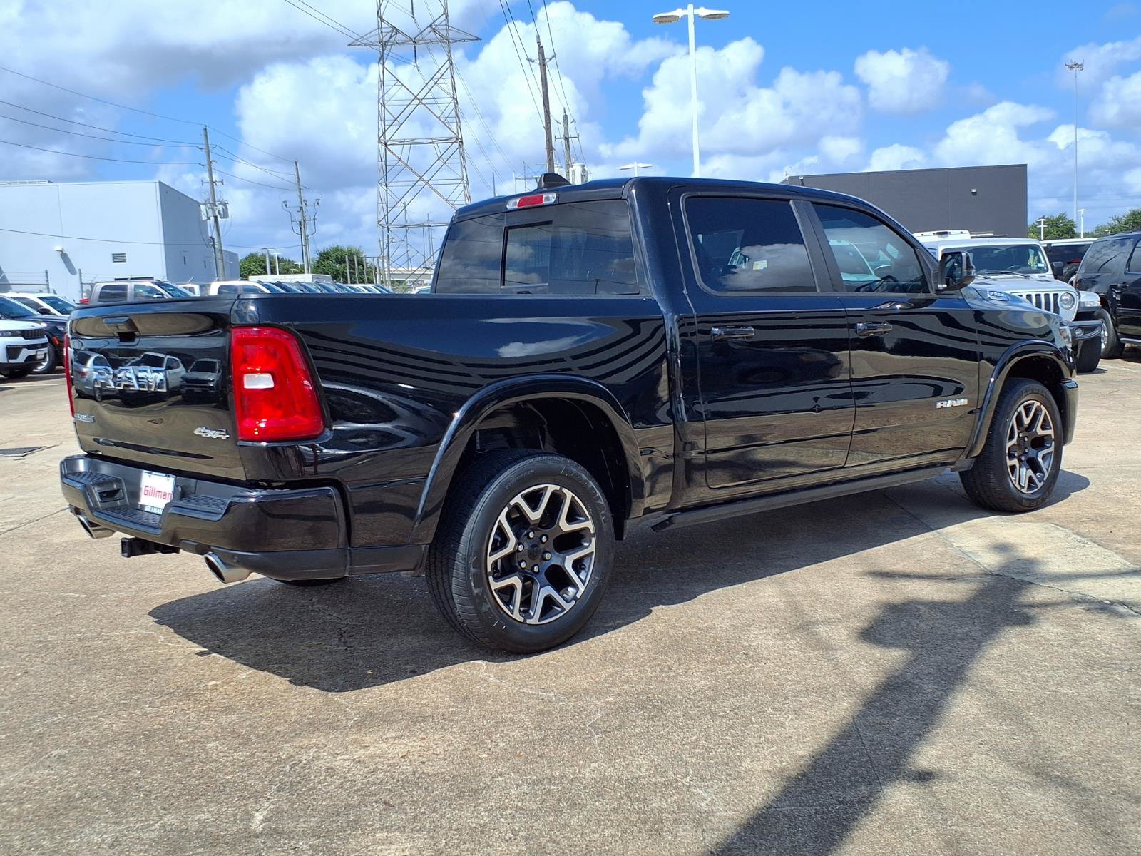 Used 2025 RAM 1500 Laramie w/ Laramie Southwest Edition AWD/4WD image 27