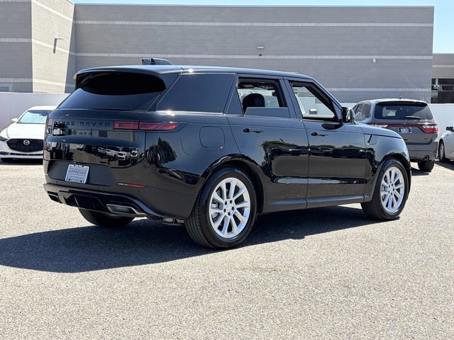 Used 2025 Land Rover Range Rover Sport SE image 27
