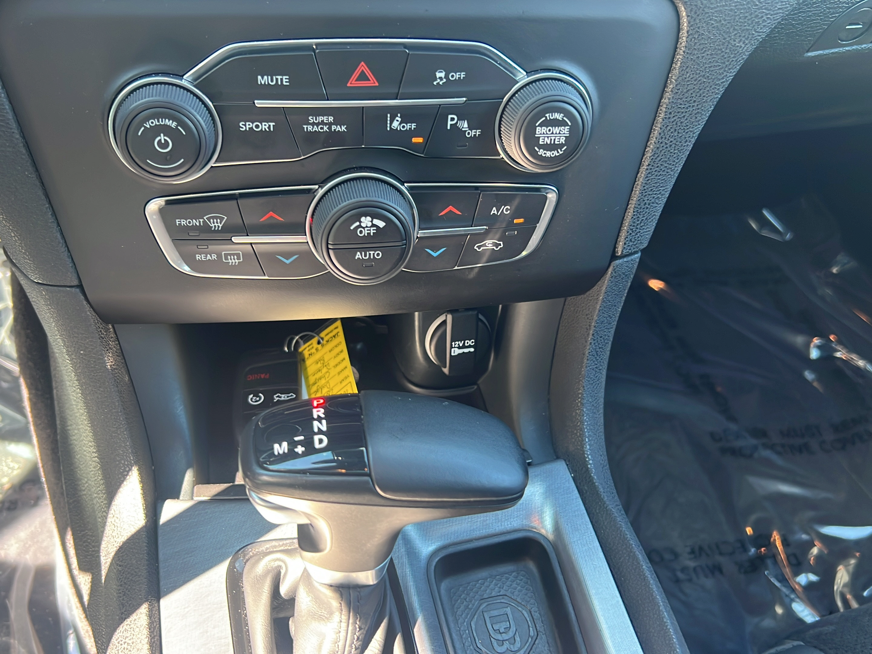Used 2018 Dodge Charger R/T RWD image 15